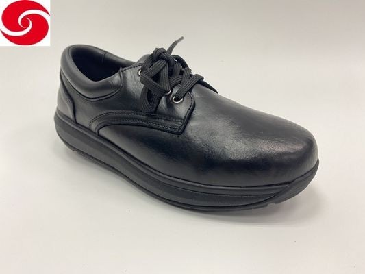 Resistance to Abrasion Less Than 50 / 3 Layer Rubber PU EVA Grain Leather Black Shoes