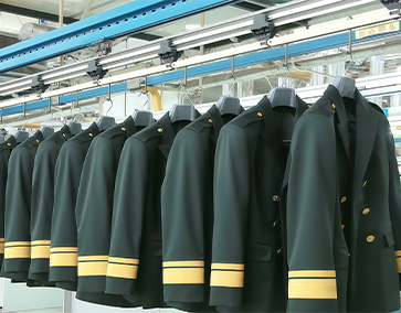 Línea de producción de ropa militar
