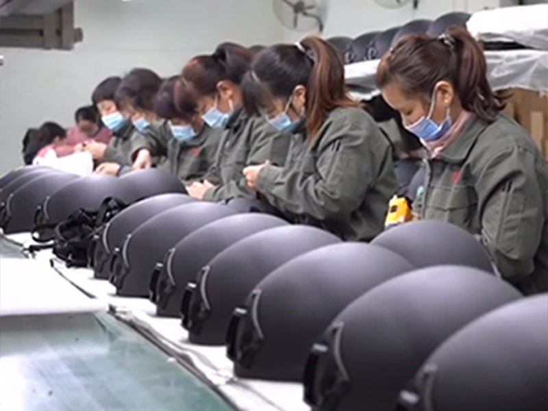 Línea de producción de ropa militar